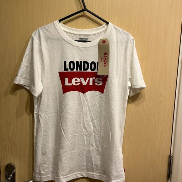 Levi's Tops - Tshirt